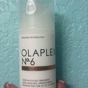 OLAPLEX No.6 Bond Smoother with White and Brown Accents